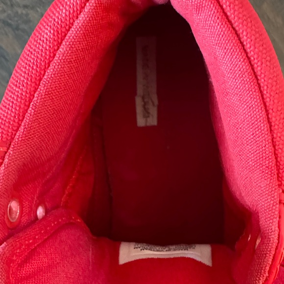 Converse Striking Red 🔴 High-Top Sneakers - Picture 12 of 16